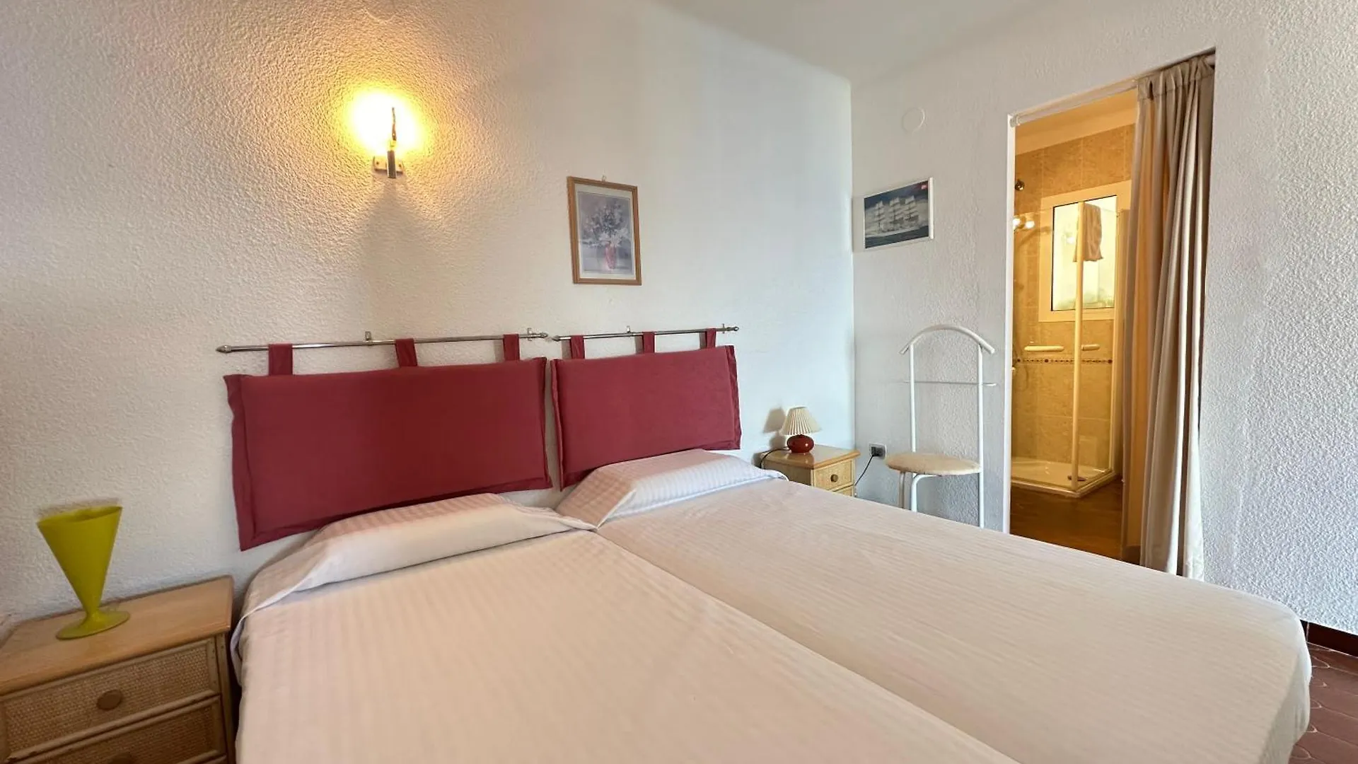 Holiday home Agi Villa Poncella Roses