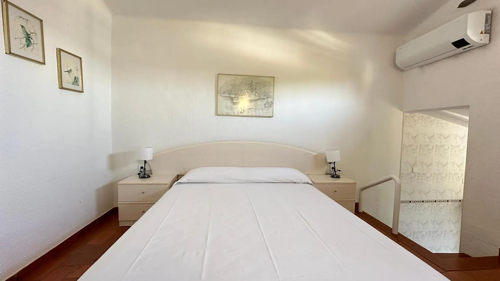 Agi Villa Poncella Roses Holiday home