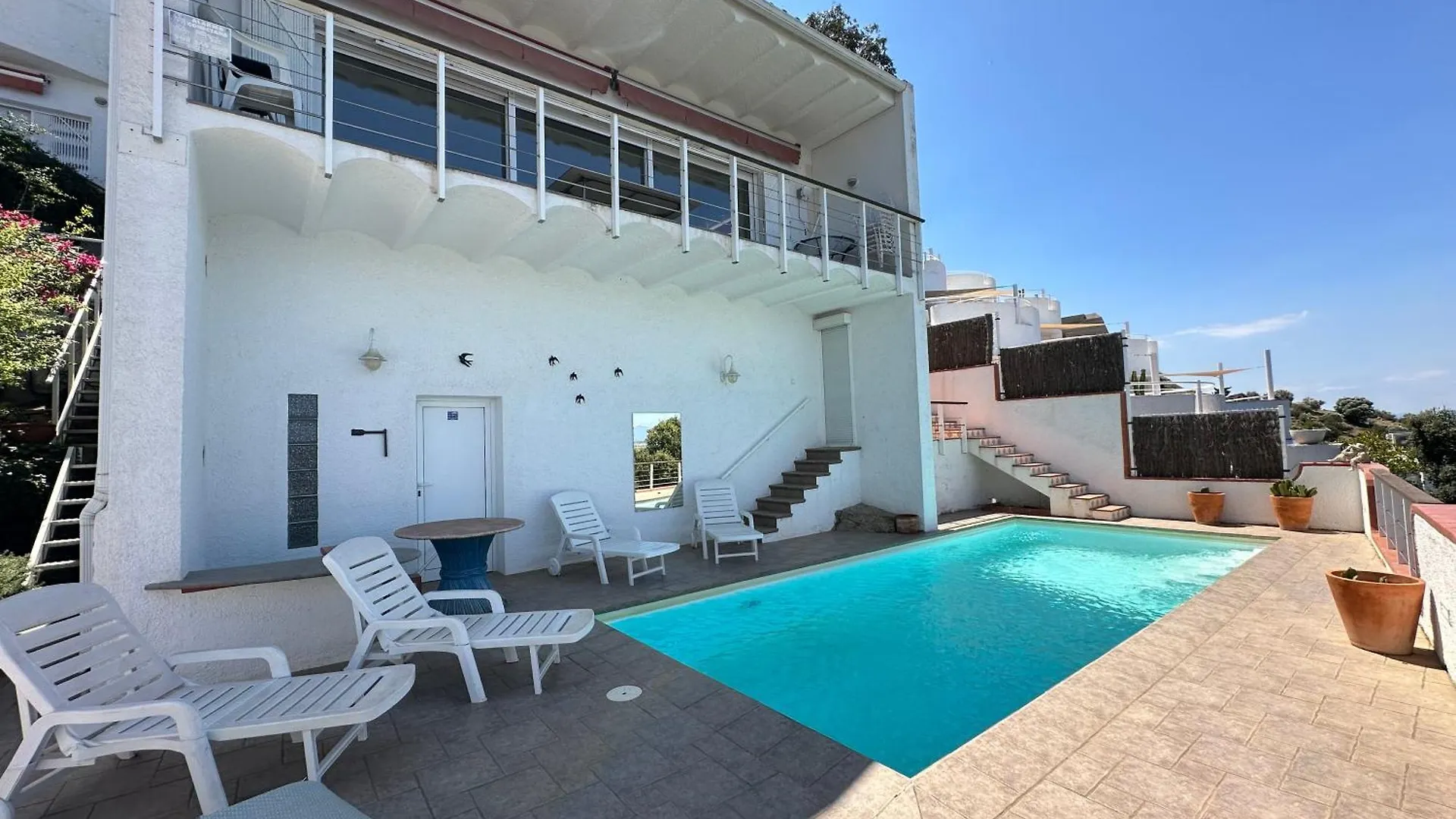 Agi Villa Poncella Roses