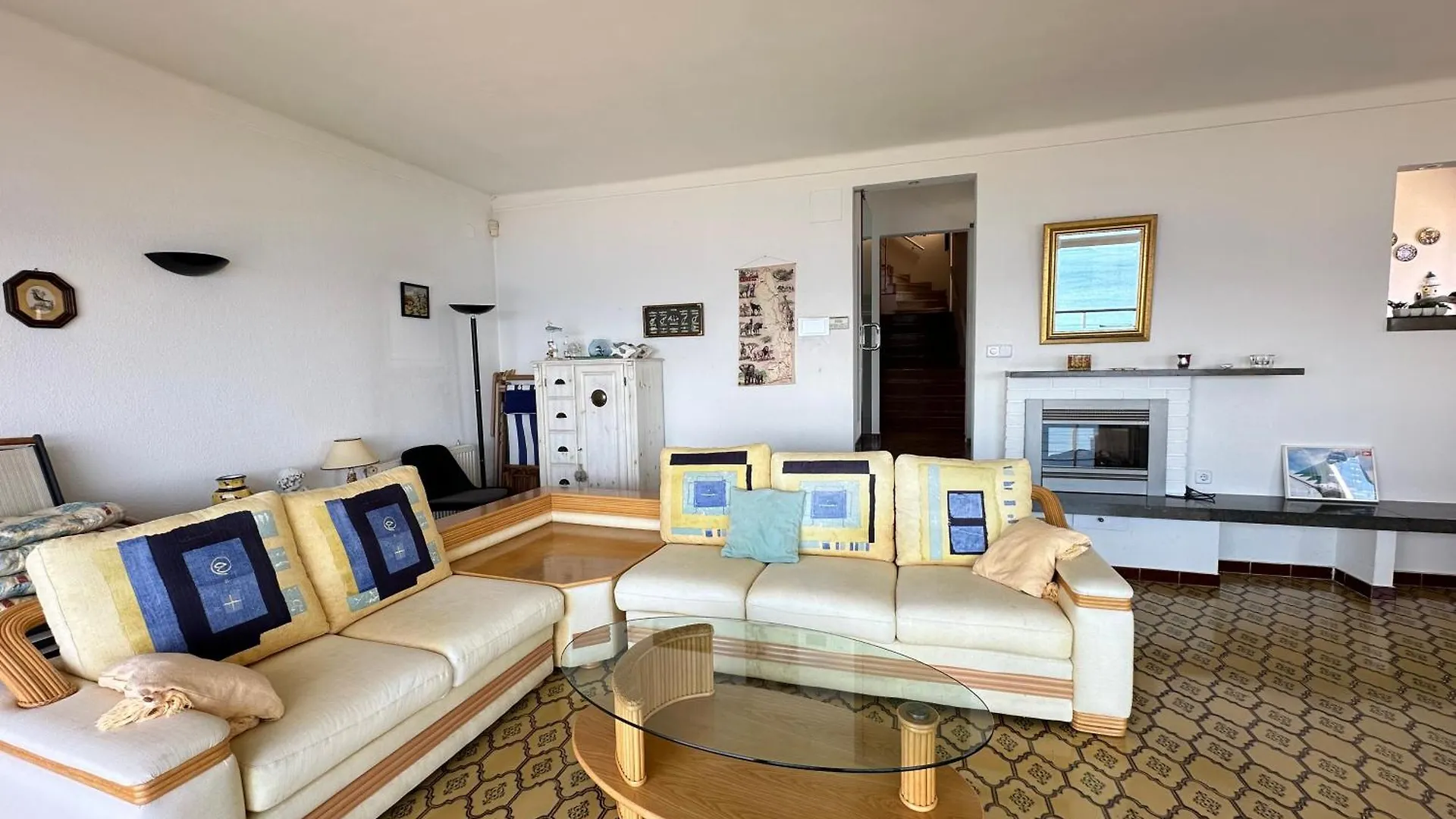 Agi Villa Poncella Roses Holiday home