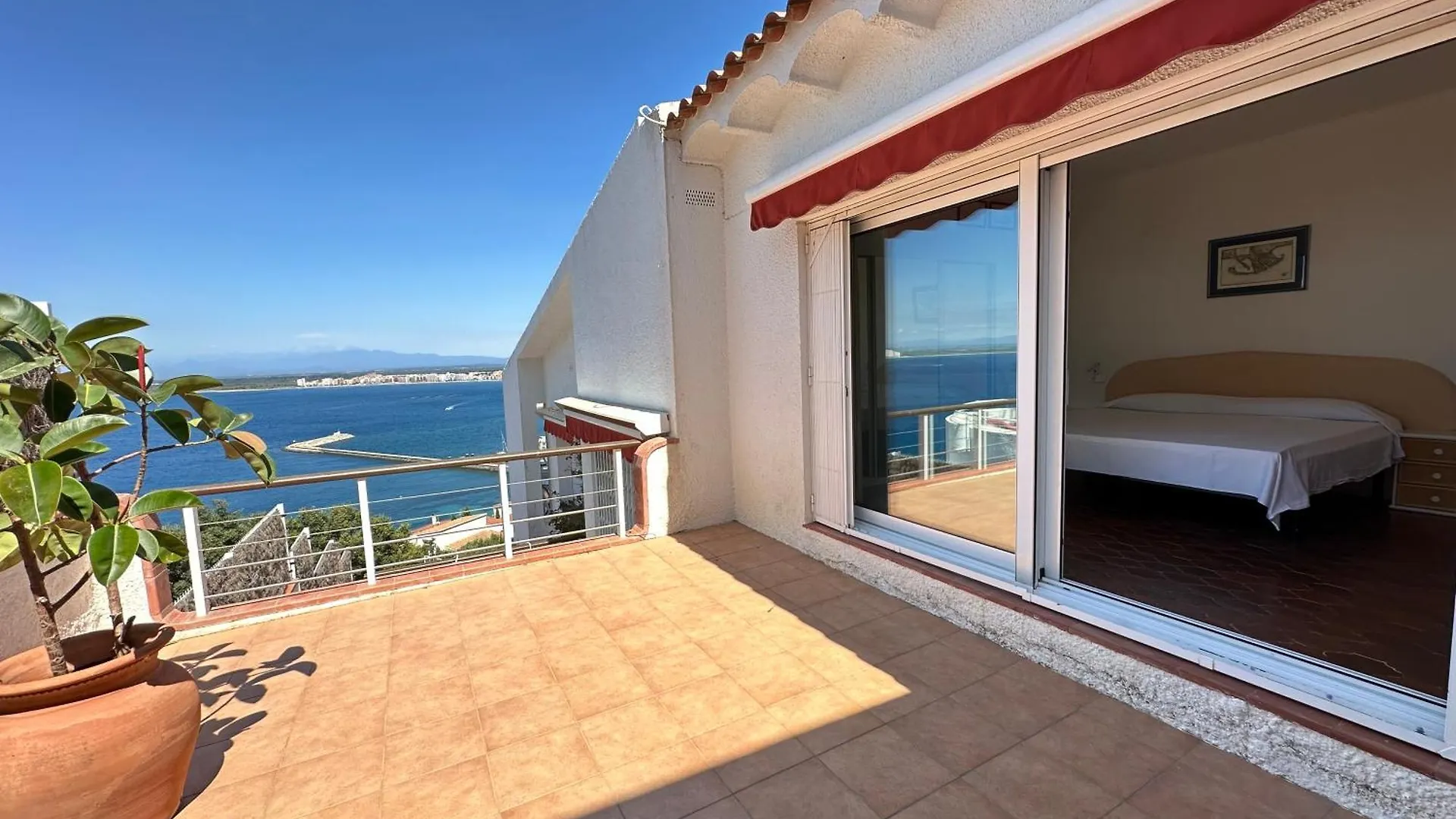 Holiday home Agi Villa Poncella Roses